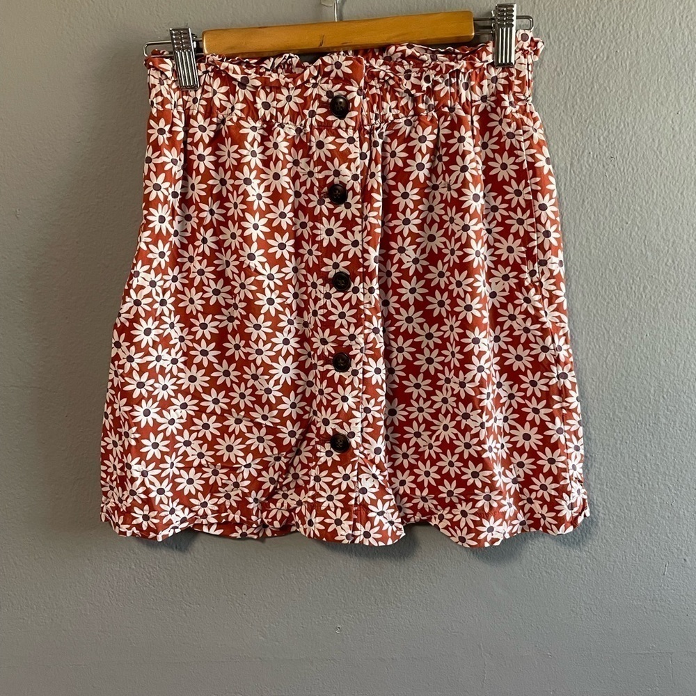 Madewell paperbag waist button down floral print flowy mini skirt. Size X-Small